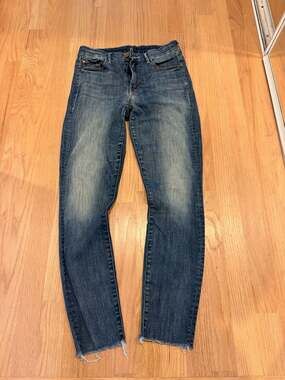 MOTHER High Waisted Looker Ankle Fray Jeans Size 26